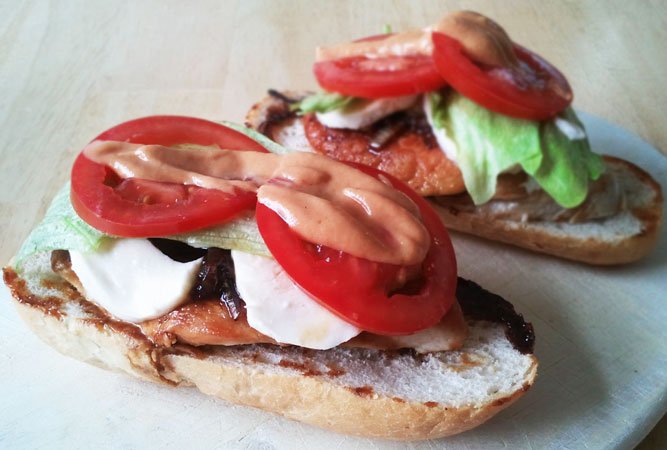 Club-Sandwich mit Hähnchenbrust Rezept - Food Blaster