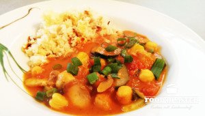 Ratatouille mit Kichererbsen und Couscous